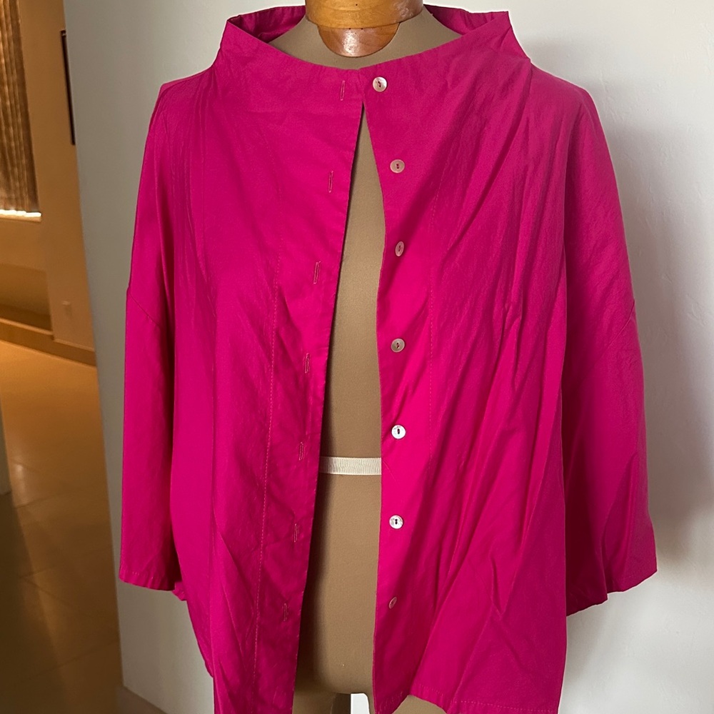 Chic Fuchsia Button-Up Blouse